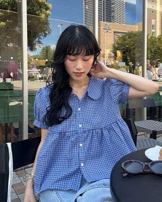 Round collar shirred blouse