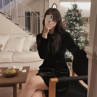 Black velvet flared dress - 2 sizes