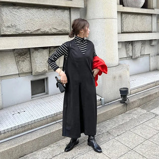 Big V-neck dress