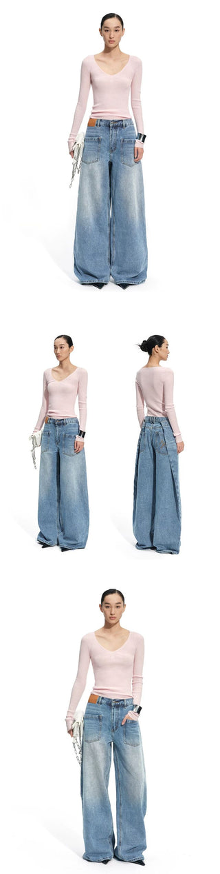[NOTAWEAR] V-Neck Ribbed Slim Fit Knit Top