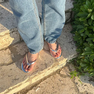 Simple beach sandals