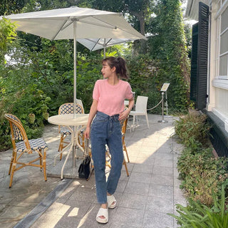 Colored round short-sleeved knit