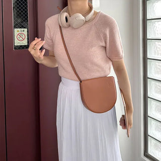 U-neck short-sleeved knit