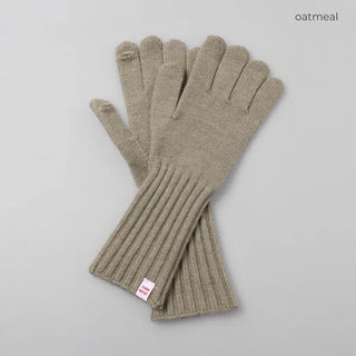 Finger-slit knit gloves