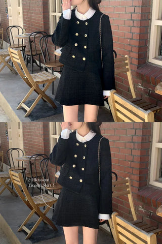 Collarless tweed jacket (2c)