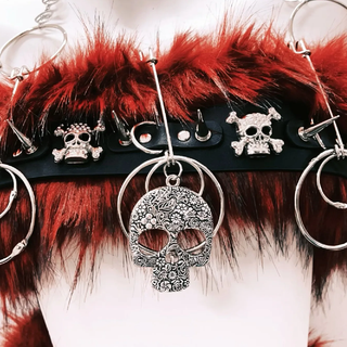 Fluffy o ring skull applique metal chain mini skirt set