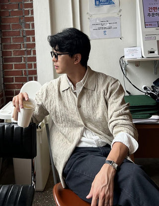 Cable collar cardigan (high Q)