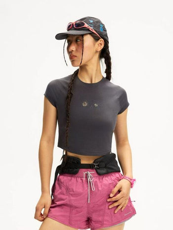 [Monterest] Cutout Embroidery Slim Fit Crop Tee