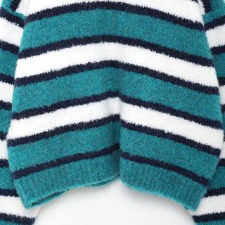 Boucle U-neck knit