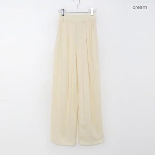 Two-pleat banding slacks