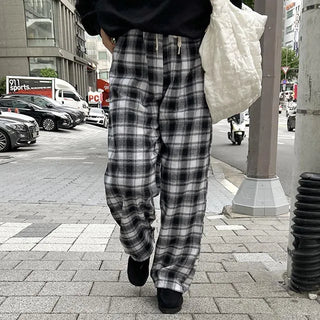 Checked wide easy pants