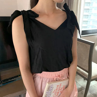 Ribbon sleeveless blouse