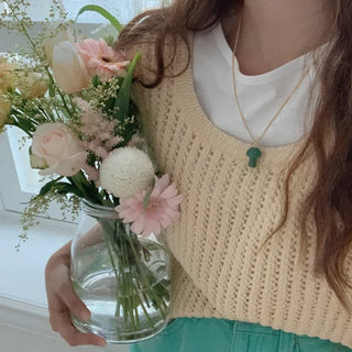 Ribbon knit sleeveless top