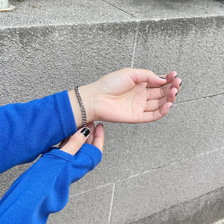 Simple chain bracelet