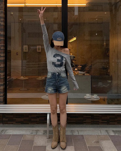 Number print off-shoulder long-sleeved T-shirt