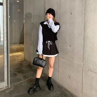Oversized V-neck knit vest