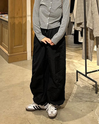 Side-tucked banded sweatpants