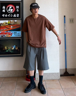 Two-pleat chino Bermuda shorts