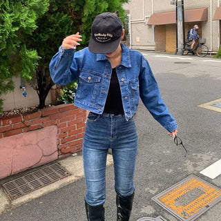 Cropped pocket denim jacket