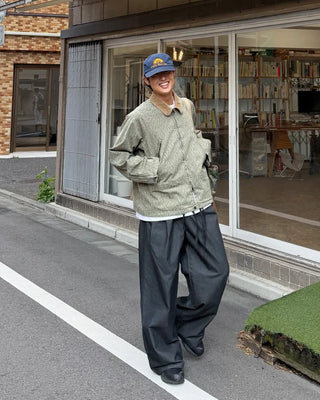 Two-pleat wide-leg pants