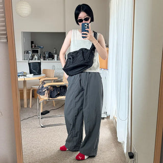 Pocket shoulder bag