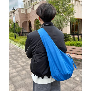 String shoulder bag