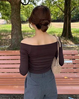 Off-shoulder slim-fit long t-shirt
