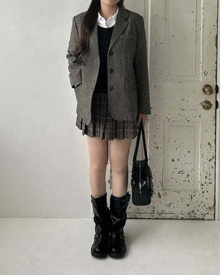 U-neck wool vest