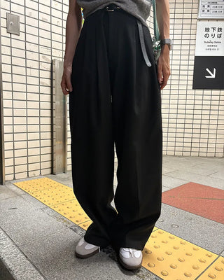 Two-pleat wide slacks