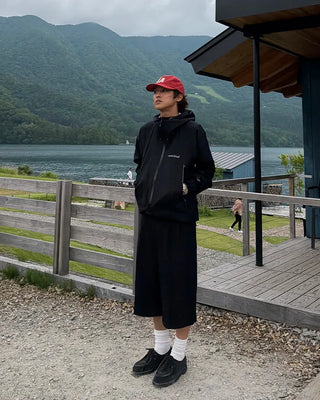 Two-pleat Bermuda shorts