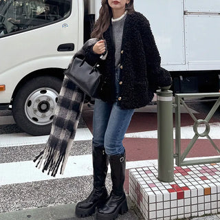 Daily check scarf