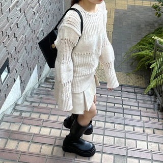 Loose-fitting punched knit
