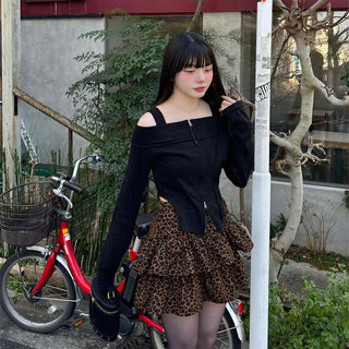 Leopard print mini skirt