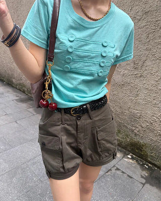 Button design T-shirt