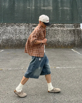 Checkered short-sleeved T-shirt