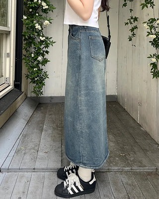 Front slit denim long skirt
