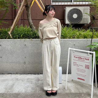 One-shoulder cropped sweatshirt