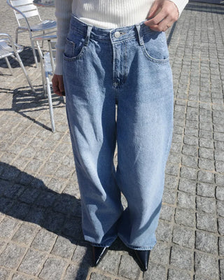 Pointed-toe loafers