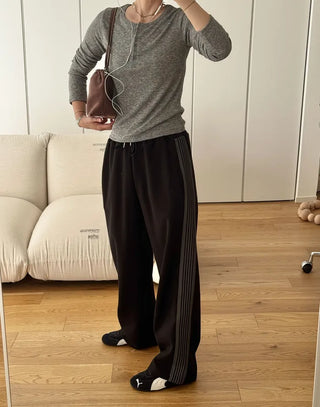 Line detail sweatpants