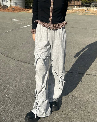 Easy pants with waist string ribbon detail