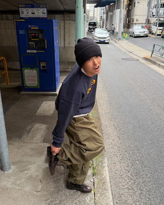 Panel-switching cargo pants