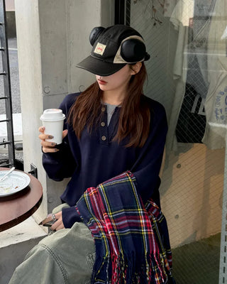 Checkered fringe muffler