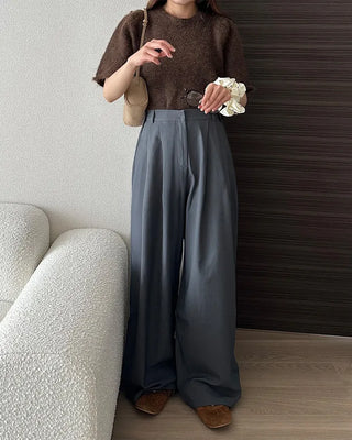 High-waisted, pleated long wide slacks