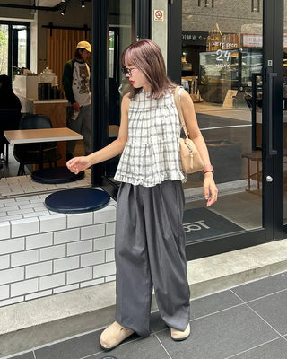 Back ribbon check sleeveless top