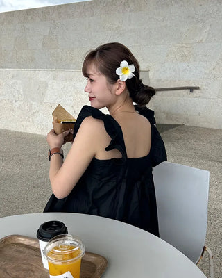 Rear Ribbon Sleeveless Blouse