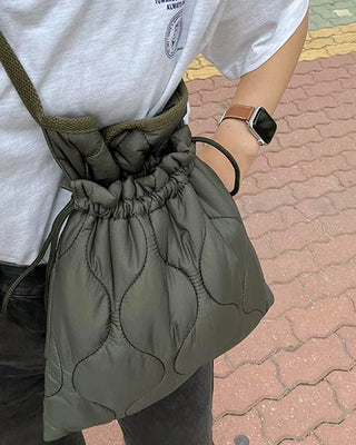 Quilted string bag