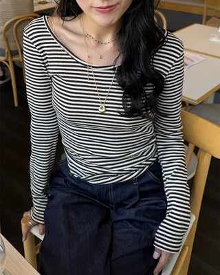 U-neck striped long-sleeved T-shirt