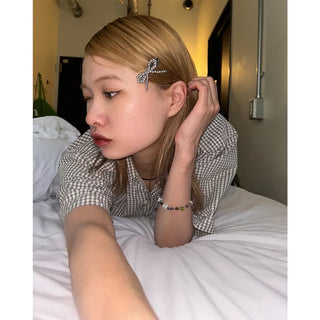 Silver ribbon hair clip