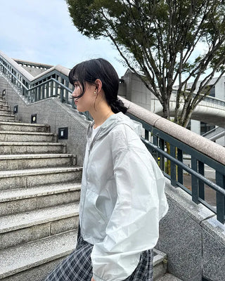 Hooded cropped windbreaker