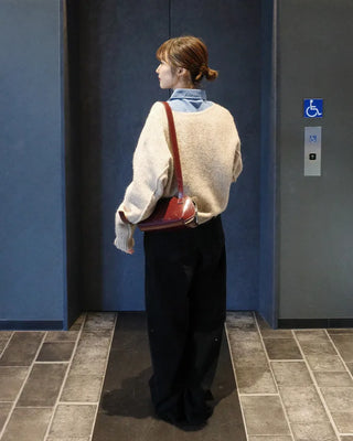 V-neck loose-fitting knit cardigan